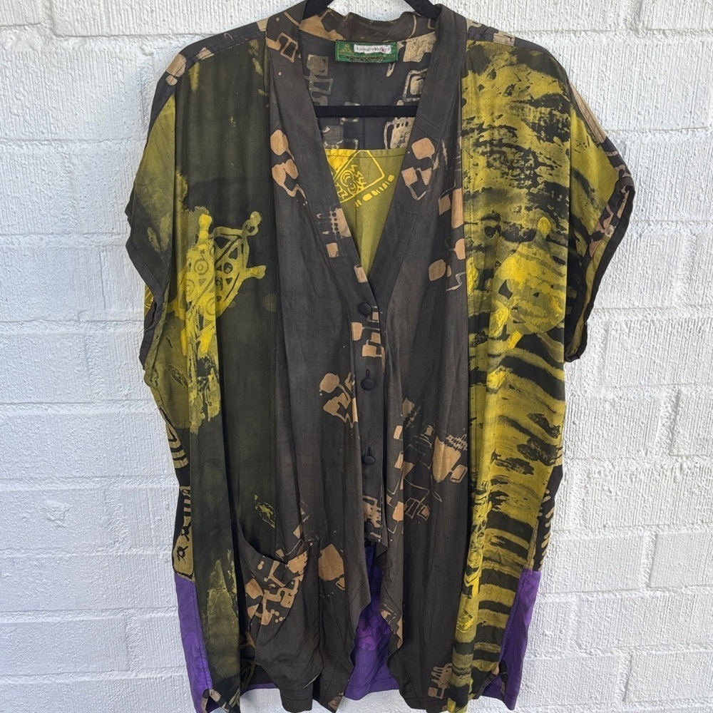 Abstract Patterned Turtle Giraffe Button-Up Oversized Top sz OS